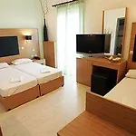 Captain's House Отель 2*