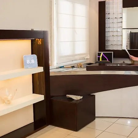 Ξενοδοχείο Captain's House 2*