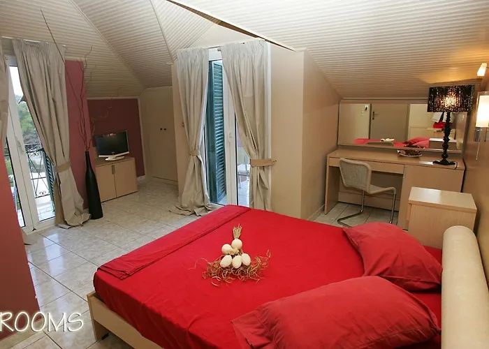 Hotel Captain's House 2*