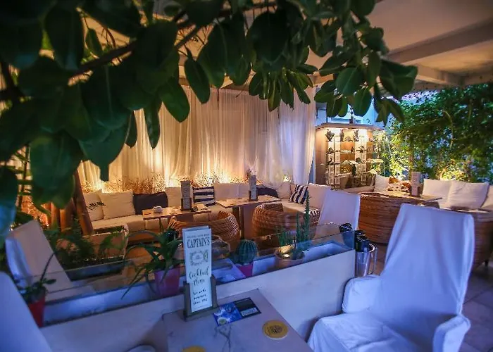 Captain's House Hotel