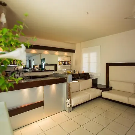 Hotel Captain's House 2*