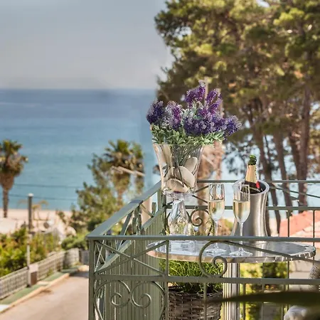 Captain's House Отель