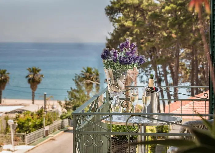 Captain's House Hotel